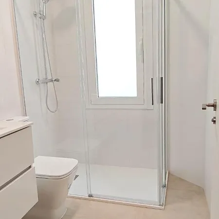 Living Coruna Ciudad De Cristal آكورونيا